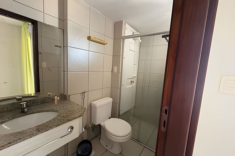 Flat para 3 Pessoas com Varanda e Vista para o Mar
