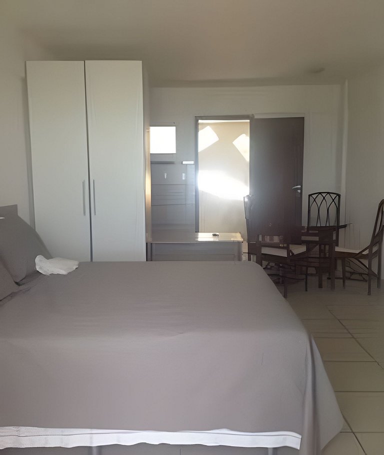 506 FLAT Terrazzo em ponta negra