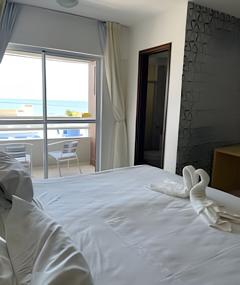 205 FLAT terrazzo em ponta negra