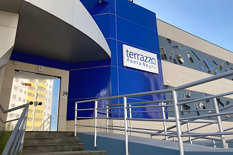 205 FLAT terrazzo em ponta negra