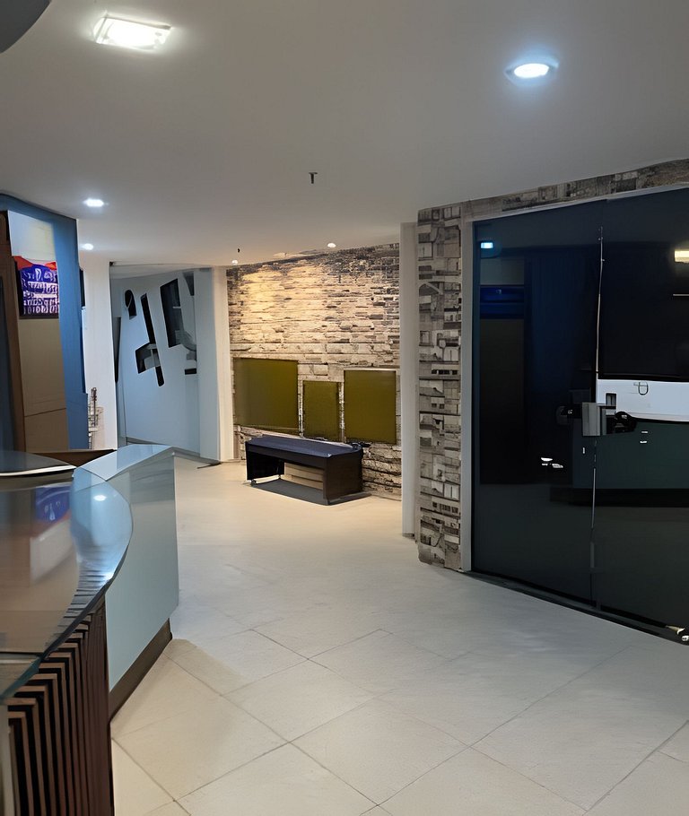 205 FLAT terrazzo em ponta negra